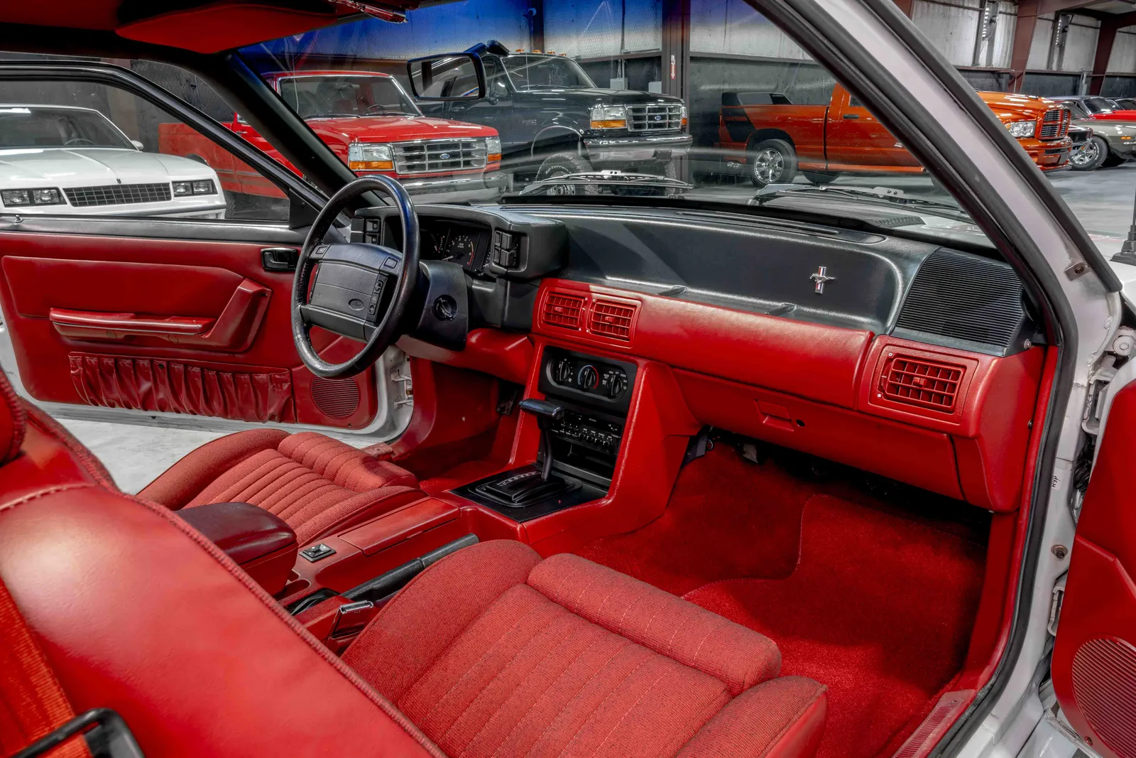 1991-Ford-Mustang-Oxford White-112743-49.jpg